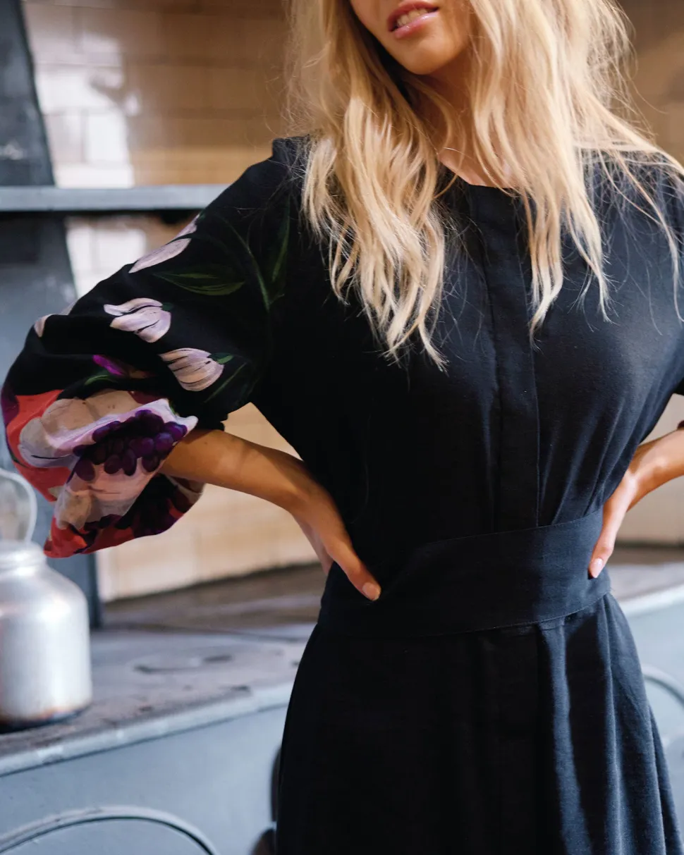 binny__the_laden_table_li_2.webp Binny - THE LADEN TABLE Linen Viscose Shift Dress w pockets - The Laden Table