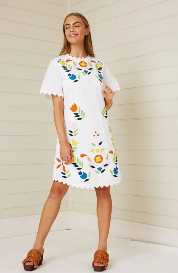 Binny - THE QUILTING SOCIETY Cotton poplin mini shift dress with applique jumbo ric rac trim detail.