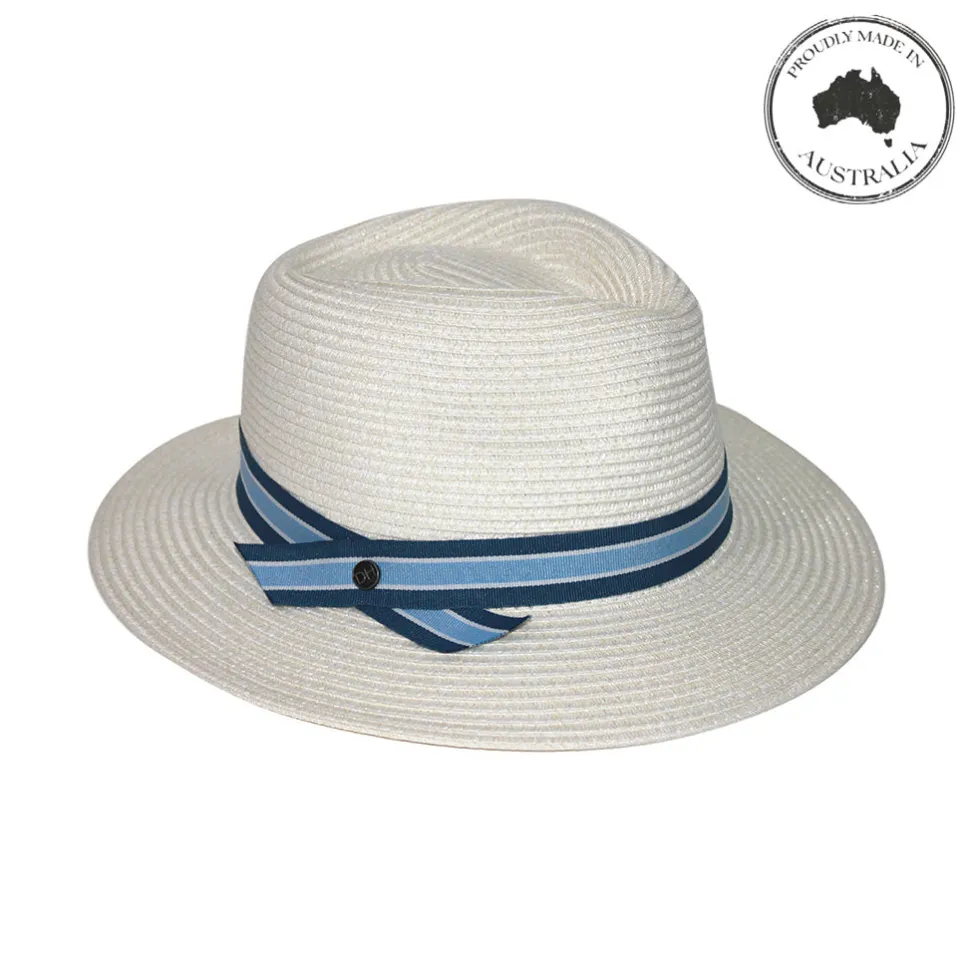 canopy_bay_by_deborah_hut_5-8.webp Canopy Bay by Deborah Hutton - Hat Flexibraid - Paros Trilby - Ivory