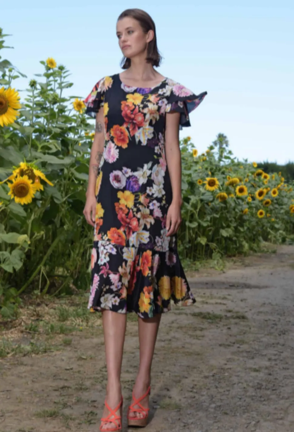 curate__modern_romantic_d_6.webp Curate - Modern Romantic Dress - Black Floral FINAL SALE
