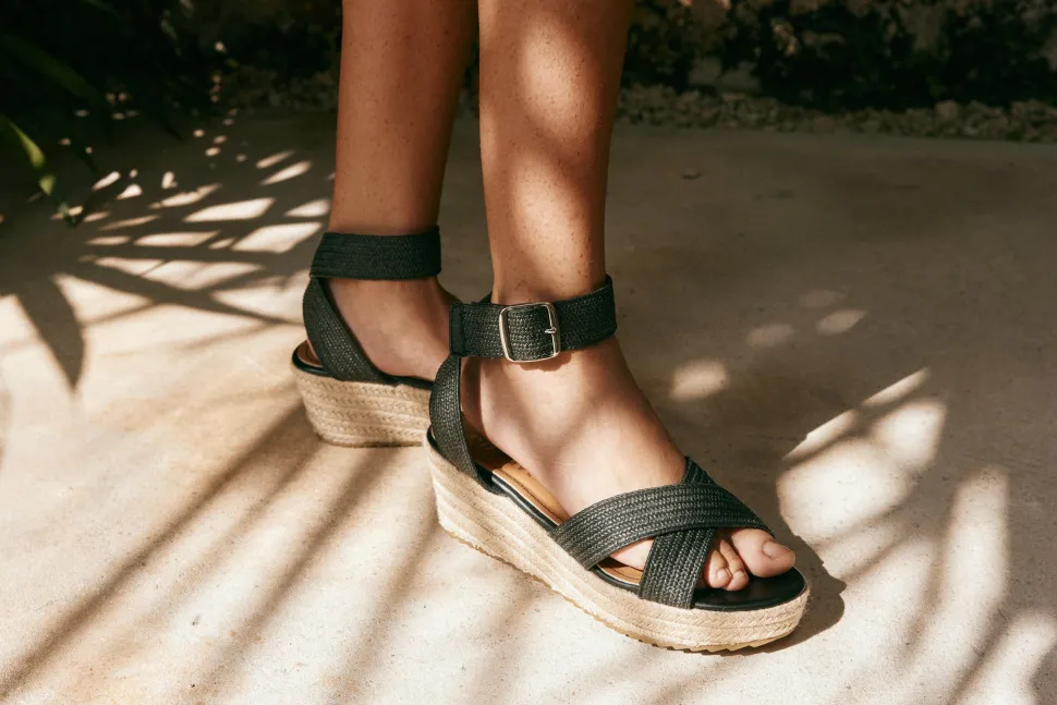 eb__ive__halcyon_wedge__s_2.webp Eb & Ive - Halcyon Wedge - Sable