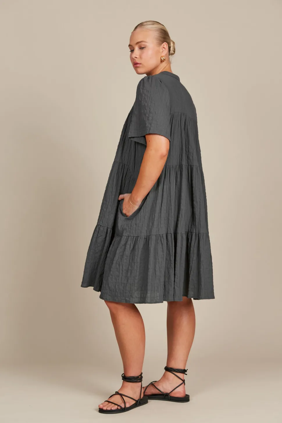 isle_of_mine__fleur_dress_3.webp Isle of Mine - Fleur Dress - Graphite