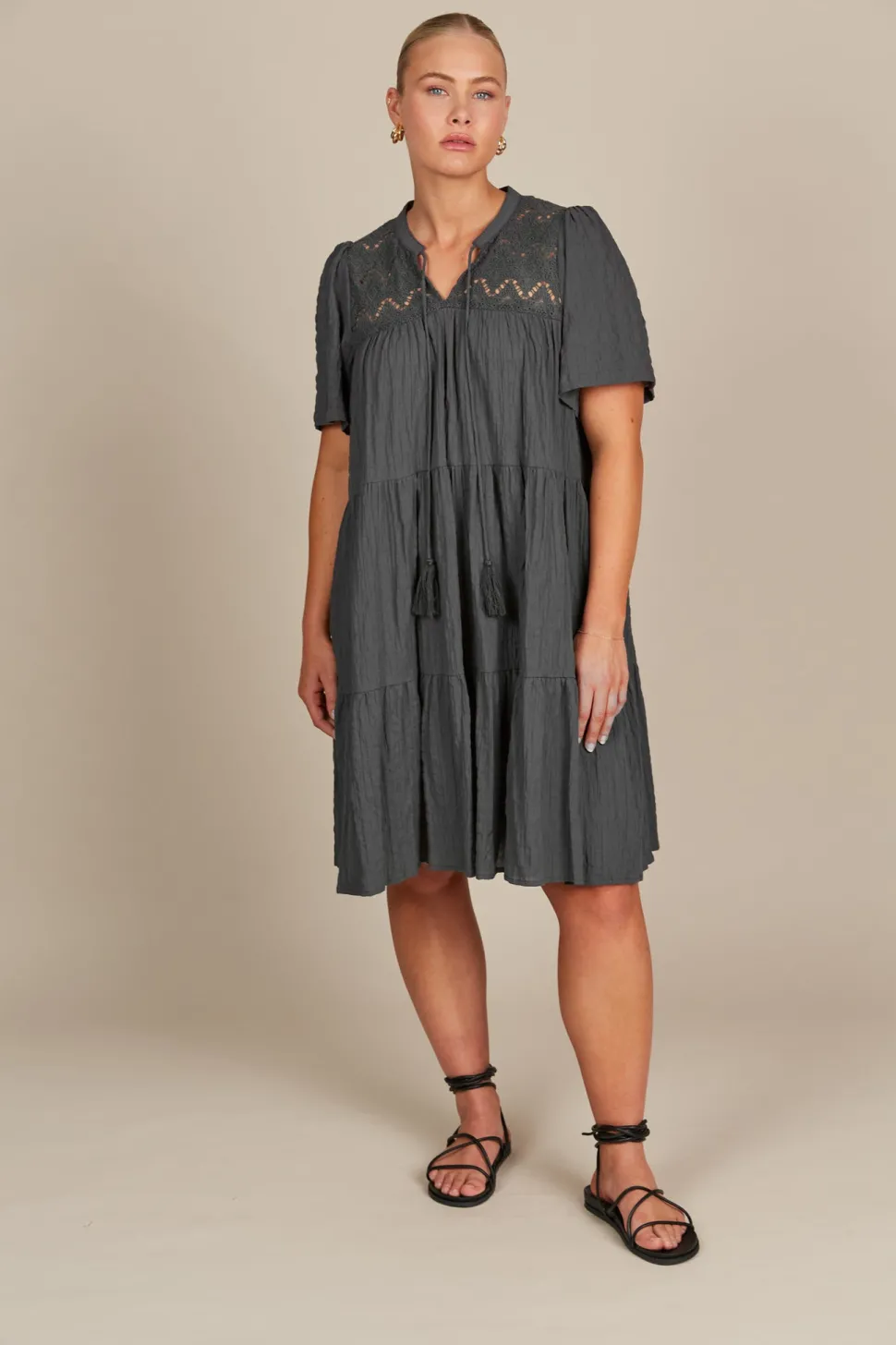 isle_of_mine__fleur_dress_4.webp Isle of Mine - Fleur Dress - Graphite
