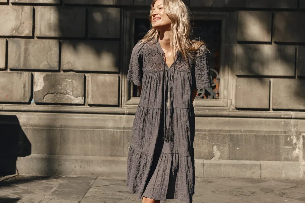 isle_of_mine__fleur_dress_6.webp Isle of Mine - Fleur Dress - Graphite