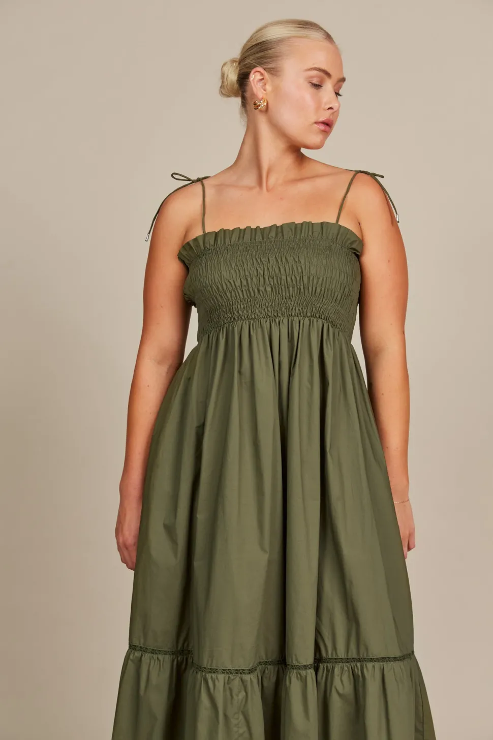 isle_of_mine__remi_shirre_2-1.webp Isle of Mine - Remi Shirred Maxi Dress - Olive