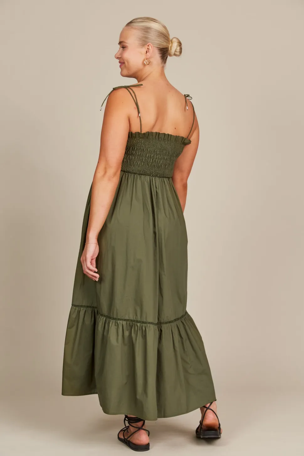 isle_of_mine__remi_shirre_3-1.webp Isle of Mine - Remi Shirred Maxi Dress - Olive