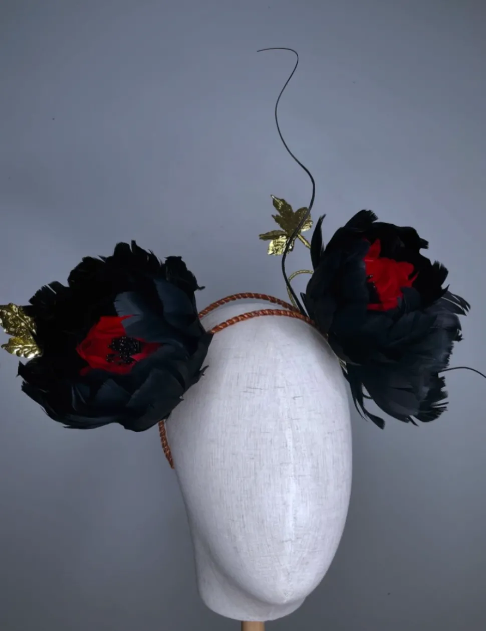 melanie_ferrero__black_la_0.webp Melanie Ferrero - Black Large Flowers with Red Centre