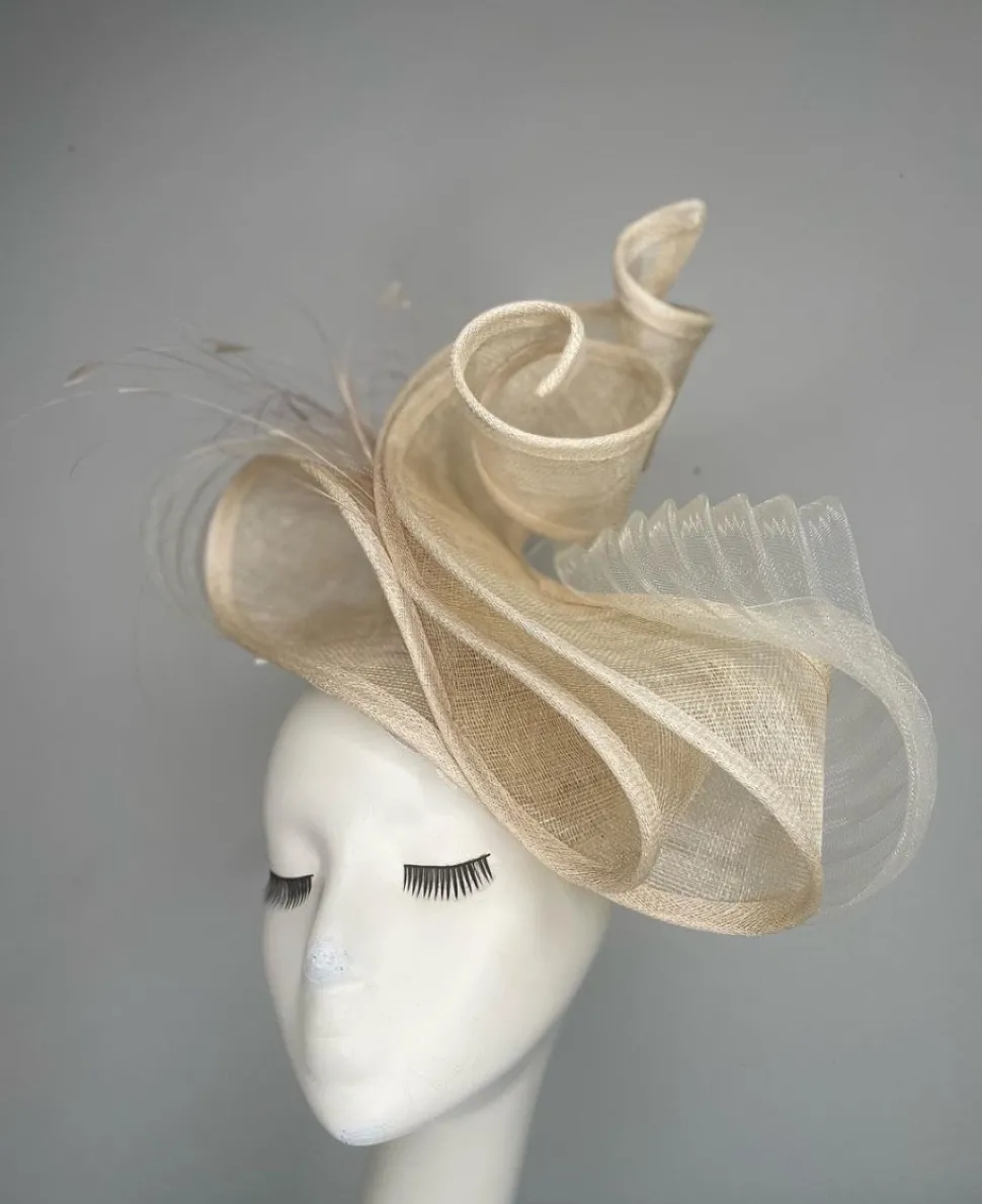 melanie_ferrero__cream_si_0-2.webp Melanie Ferrero - Cream Sinamay Swirl