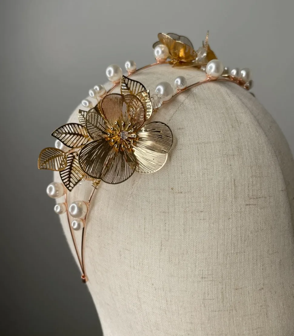 melanie_ferrero__double_g_0.webp Melanie Ferrero - Double Gold Headband with Gold Flowers