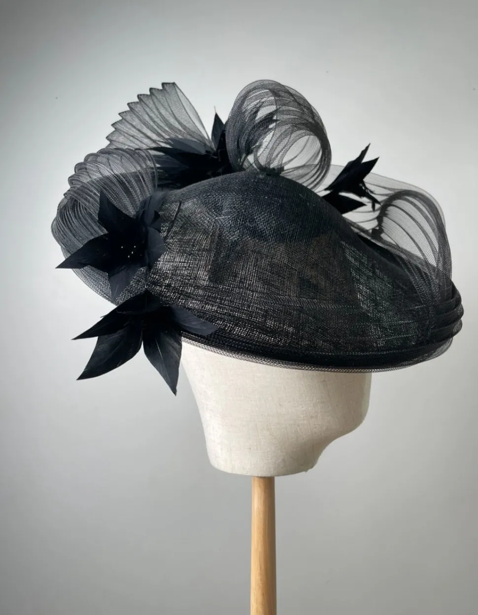 melanie_ferrero__large_bl_0.webp Melanie Ferrero - Large Black Saucer