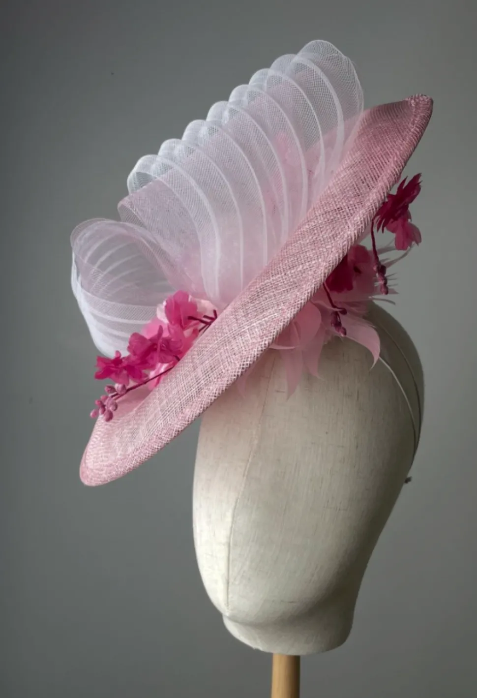 melanie_ferrero__pink_sau_3.webp Melanie Ferrero - Pink Saucer Vintage Cherry Blossom