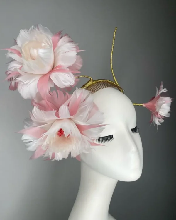 Melanie Ferrero - Pink White Tri Feather Flowers
