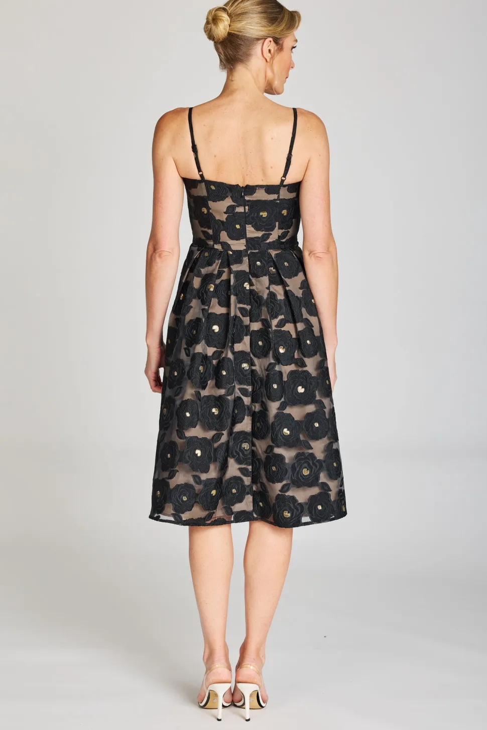 romance__selena_midi_dres_2.webp Romance - Selena Midi Dress - Black