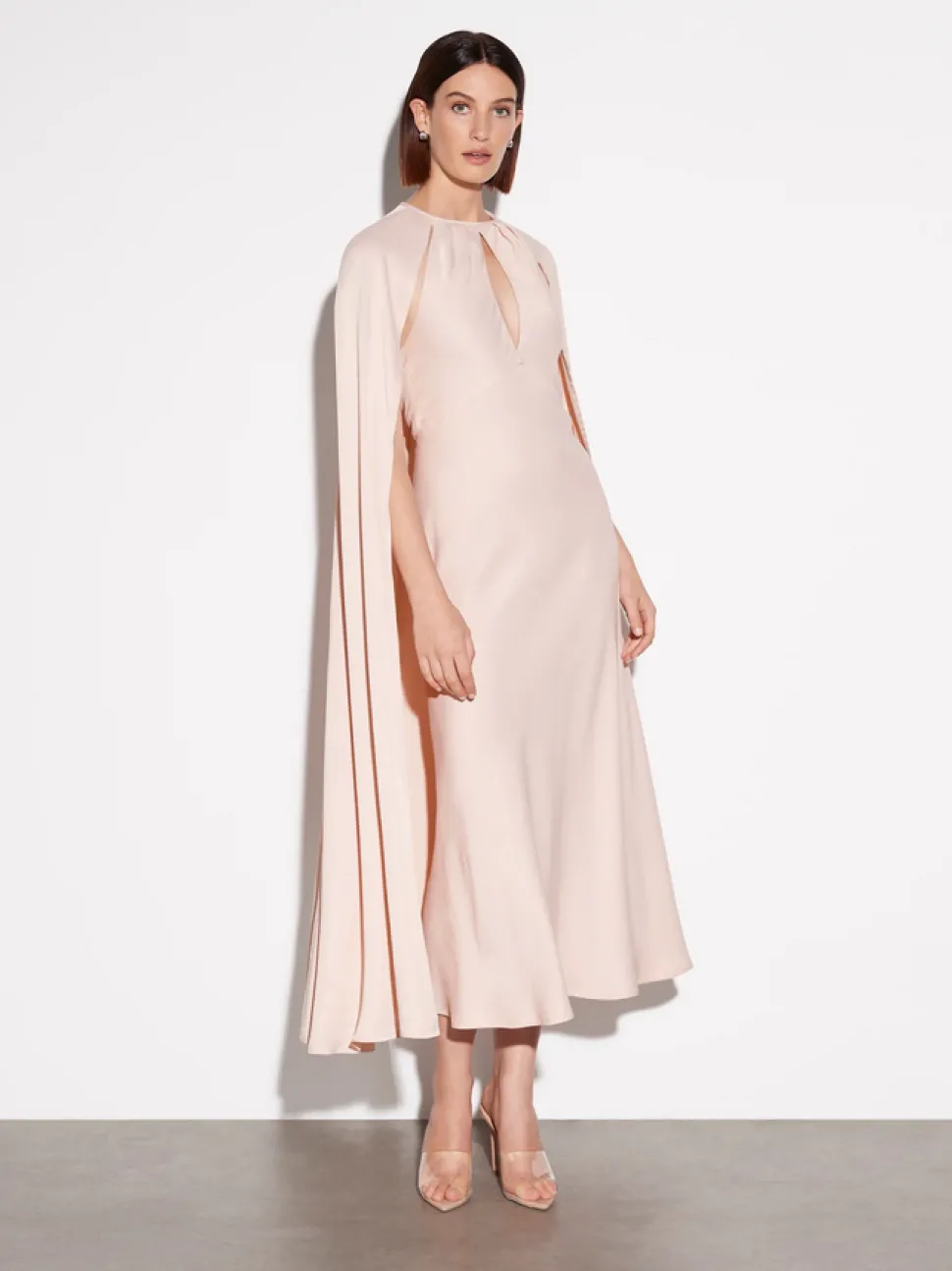 sale__moss__spy__halo_dre_1.webp SALE - Moss & Spy - Halo Dress - Pale Pink