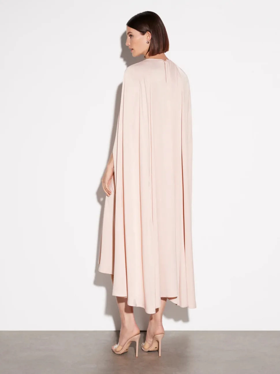 sale__moss__spy__halo_dre_2.webp SALE - Moss & Spy - Halo Dress - Pale Pink